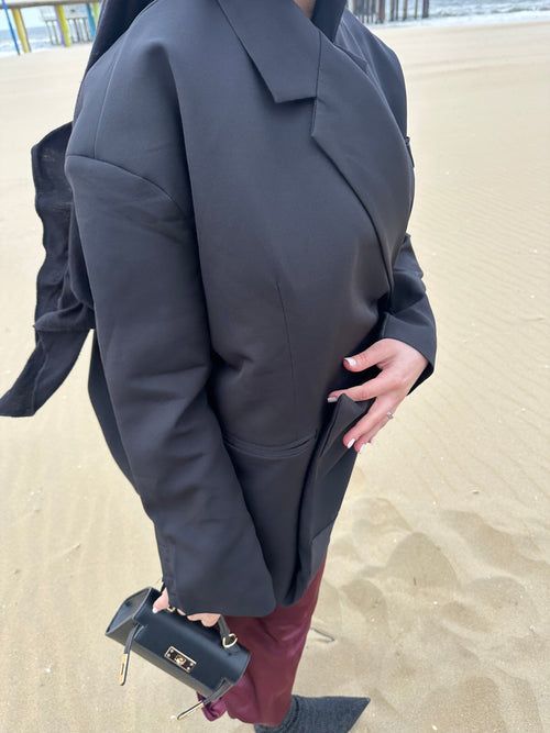 Blazer “Velora” – The Nobility of Silence
